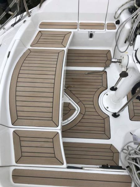 Aus PU lassen sich auch Cockpit-Böden machen